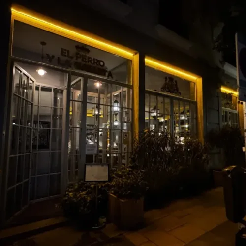 El Perro y La Galleta – Restaurante Retiro