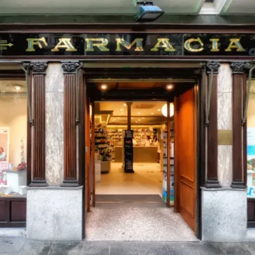 Farmacia Don Ramón de la Cruz 26